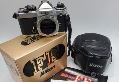 Nikon FE Solo Corpo - Kit Collezione con Scatola