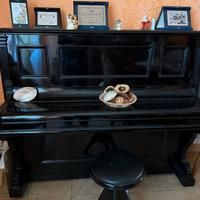 Pianoforte verticale 