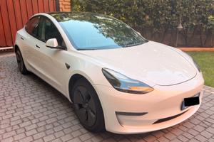 Tesla Model 3  Long Range Dual Motor AWD