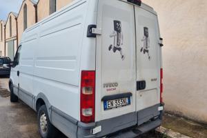 IVECO DAILY 2013 - Brindisi