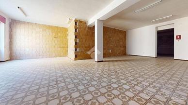 CASA SEMINDIPENDENTE A FRANCAVILLA FONTANA