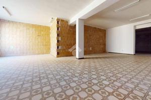 CASA SEMINDIPENDENTE A FRANCAVILLA FONTANA