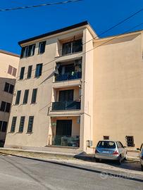 Appartamento a Castro Dei Volsci 4 Piano Centrale