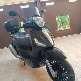 Beverly 300