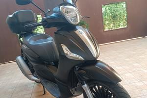 Beverly 300