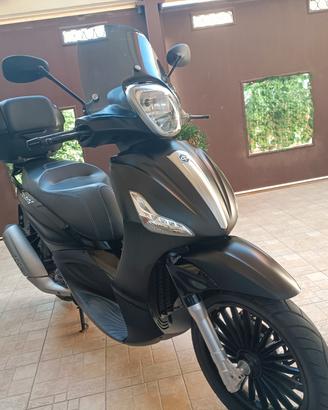 Beverly 300