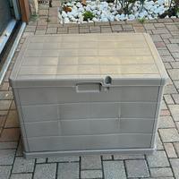 Baule in resina