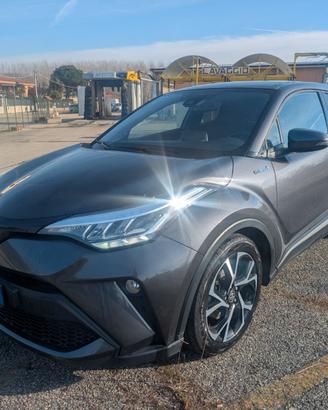 TOYOTA CHR