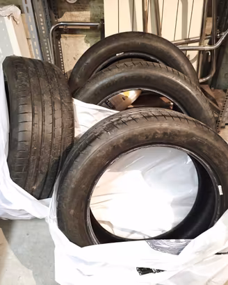 4 Gomme Goodyear Eagle F1 235/50 R18 - Pari NUOVO