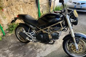 Ducati Monster 750