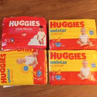 3pacchi Huggies Unistar e 1 Little Movers taglia 5