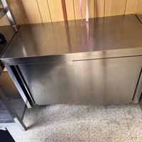 Tavolo inox armadiato