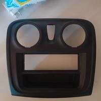 mascherina frontale autoradio Dacia Sandero