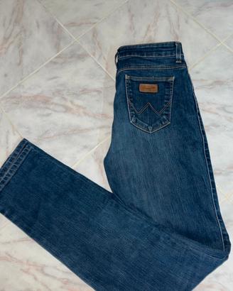 Jeans Wrangler Regular Body Straight W30 L34