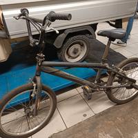 bicicletta bmx