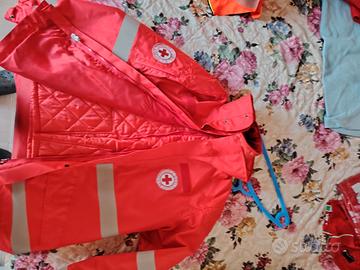giubbotto anti pioggia croce rossa