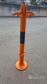 Appendi abiti Design ANONIMA CASTELLI