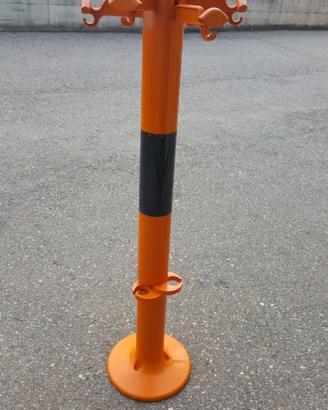 Appendi abiti Design ANONIMA CASTELLI