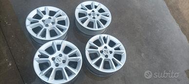 cerchi opel   4 fori da 16