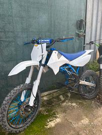Apollo RFZ 125cc 17/14