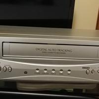 Videoregistatore VHS