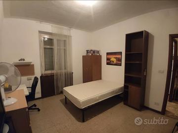 Stanza singola in appartamento condiviso