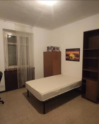 Stanza singola in appartamento condiviso