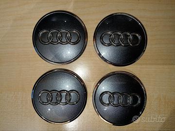 4 tappi coprimozzo Audi - Accessori Auto In vendita a Torino