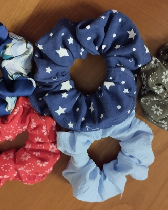 Scrunchies/ elastici in stoffa colorati