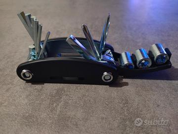 Kit multifunzione per biciclette