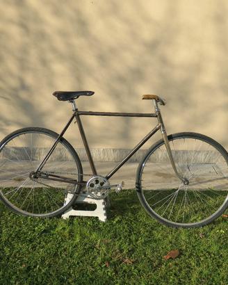 Bicicletta epoca restaurata 