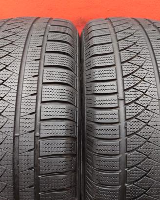 235 55 18 Gomme Invernali 70% Champiro 235 55 18