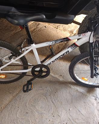 bicicletta rockrider ST 100
