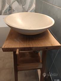 mobile bagno, lavabo in pietra e colonna bagno