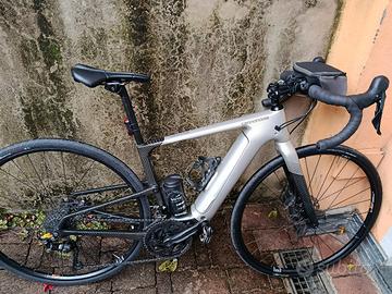 e-bike corsa gravel 
