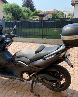 YAMAHA T MAX 530