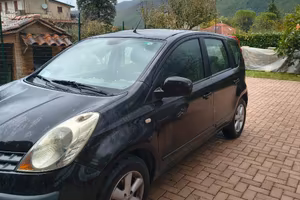  Nissan Note  1.5 dci  ....