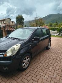  Nissan Note  1.5 dci  ....