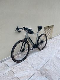 Bicicletta Gravel Basso Vega motore Polini