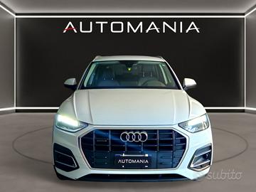 Audi Q5 40 2.0 tdi mhev 12V Business quattro s-tro
