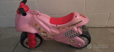 motoretta hello kitty
