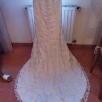 Abito da Sposa. Prezzo Tratt.