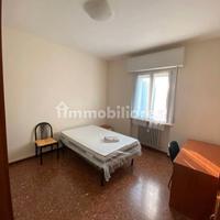 Stanza x studenti maschi in zona ospedale