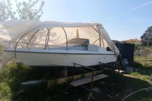 Barca natante senza motore