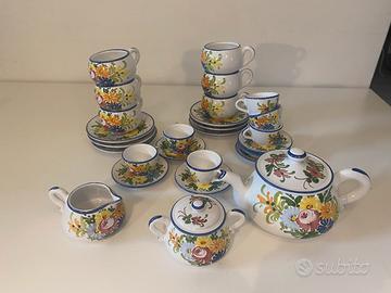 Tazze the e tazzine caffe ceramica dipinta a mano