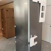 Frigorifero nuovo L 70 cm H 203 cm Bosch KGN492IAF