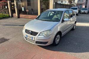 Volkswagen Polo 1.4/80CV 16V 5p. Sportline