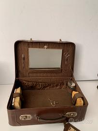 Valigia da viaggio toiletta in  pelle vintage