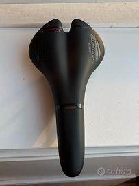 Sella San Marco Aspide Carbon FX Open Fit.