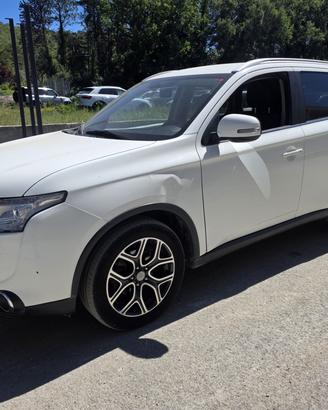 Mitsubishi Outlander 2.2 DI-D 4WD Instyle 7p.